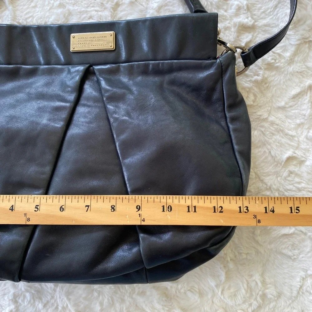 Marc by Marc Jacobs Marchive Hilli Hobo Crossbody Bag Black Leather Pleated Chic